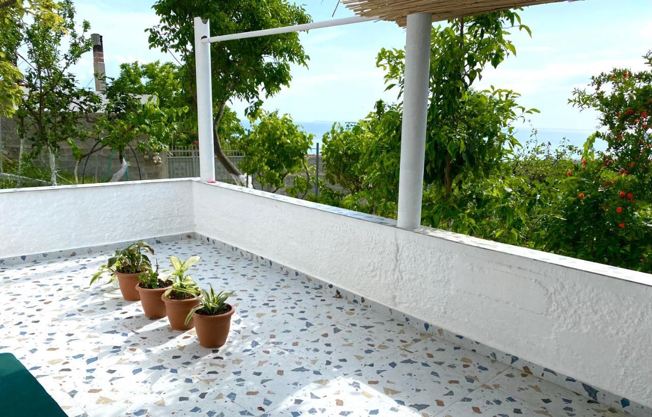 Maison Bellevue - 2 Bdrm Villa In Borsh Beach Exterior foto